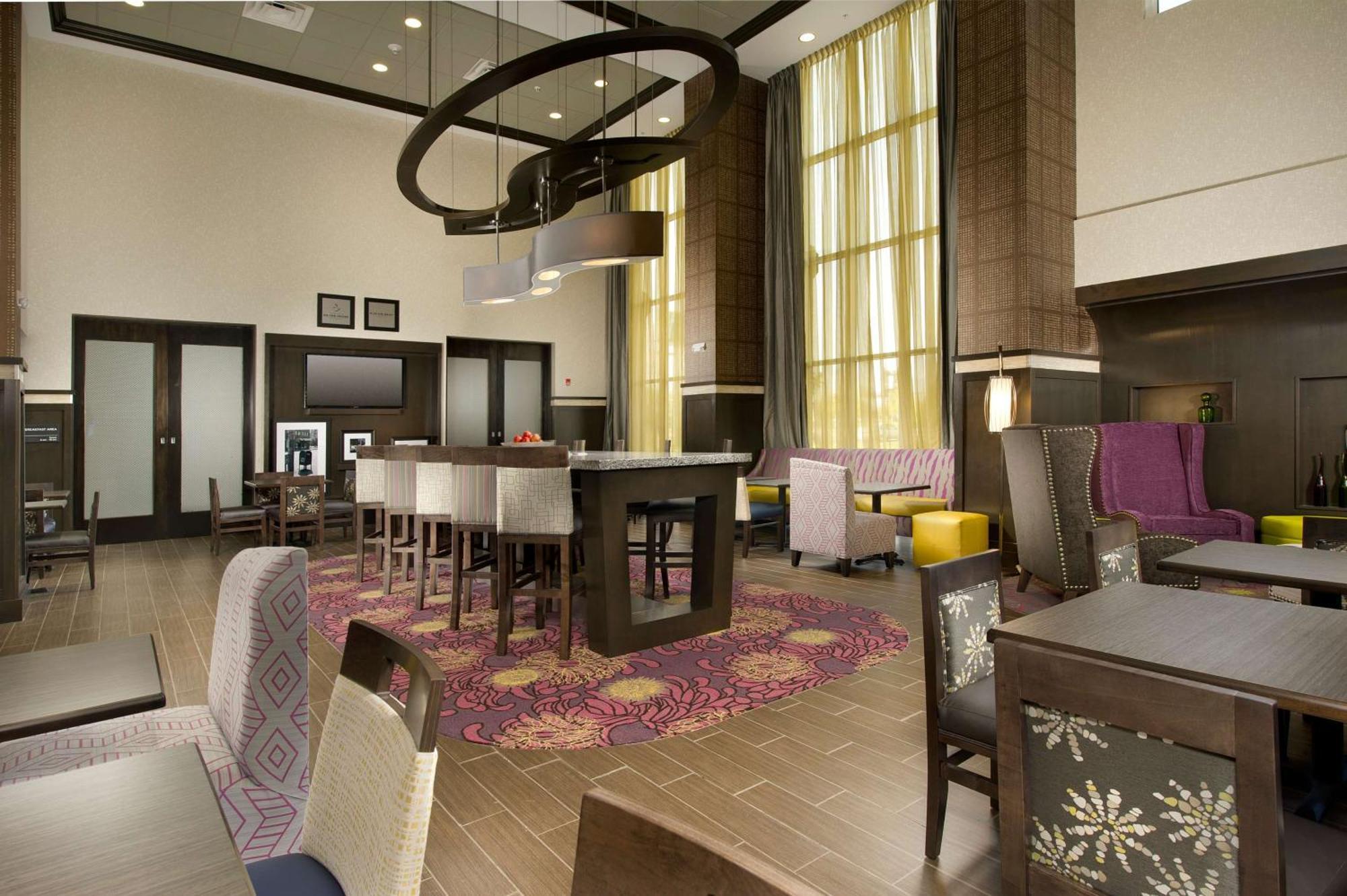 Hampton & - Buffalo Airport Hotel Cheektowaga